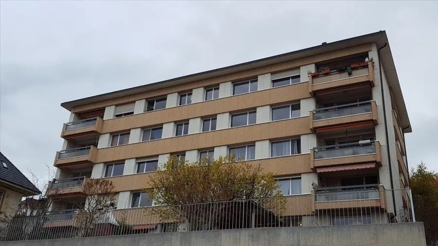 Appartement rénové avec vue sur le lac