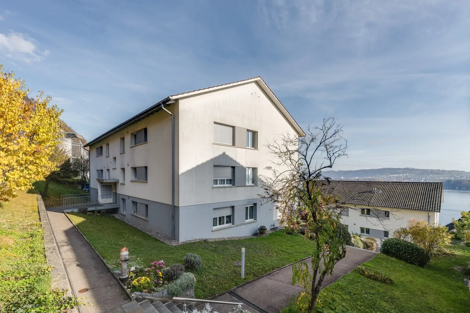 Traumhafte Seesicht & ein Gratismonat geschenkt Ihr neues Zuhause wartet