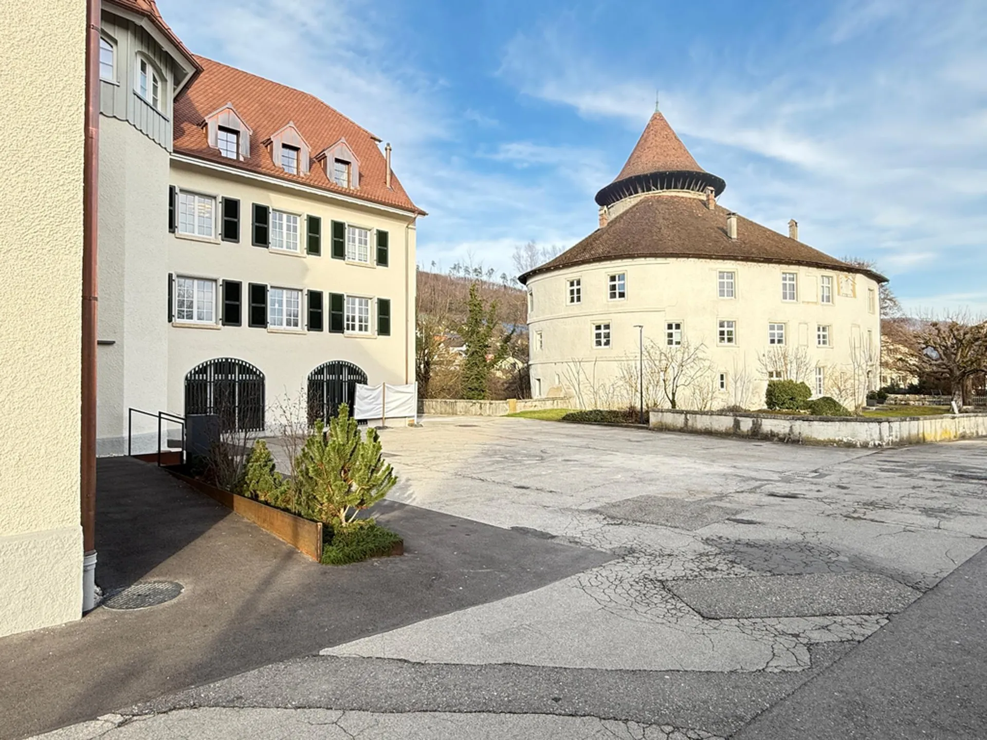 First rental at Schloss Zwingen - For couples, shared flats or alone