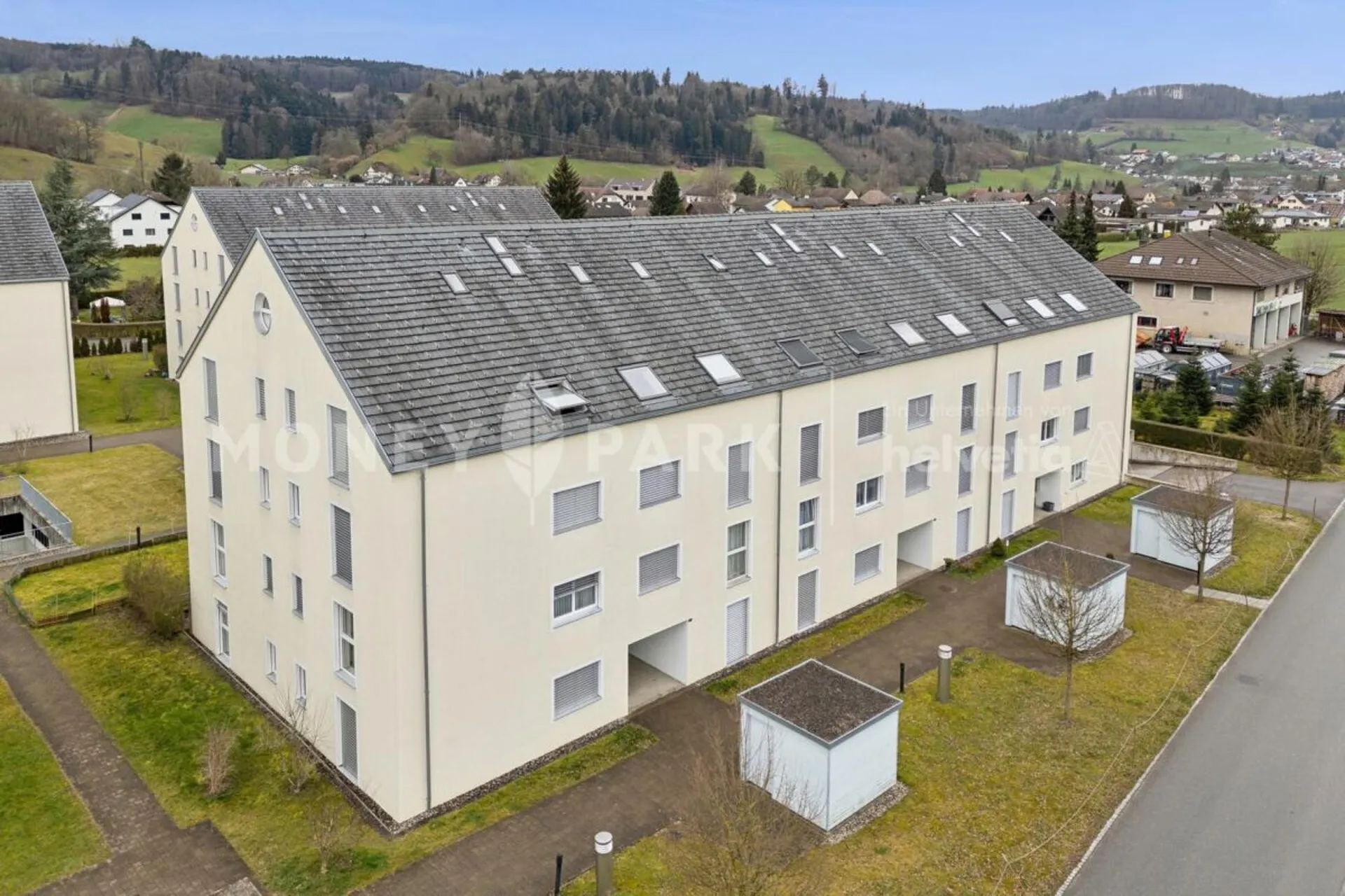 Moderne 4.5-Zimmer-Gartenwohnung ideal für Familien und Paare