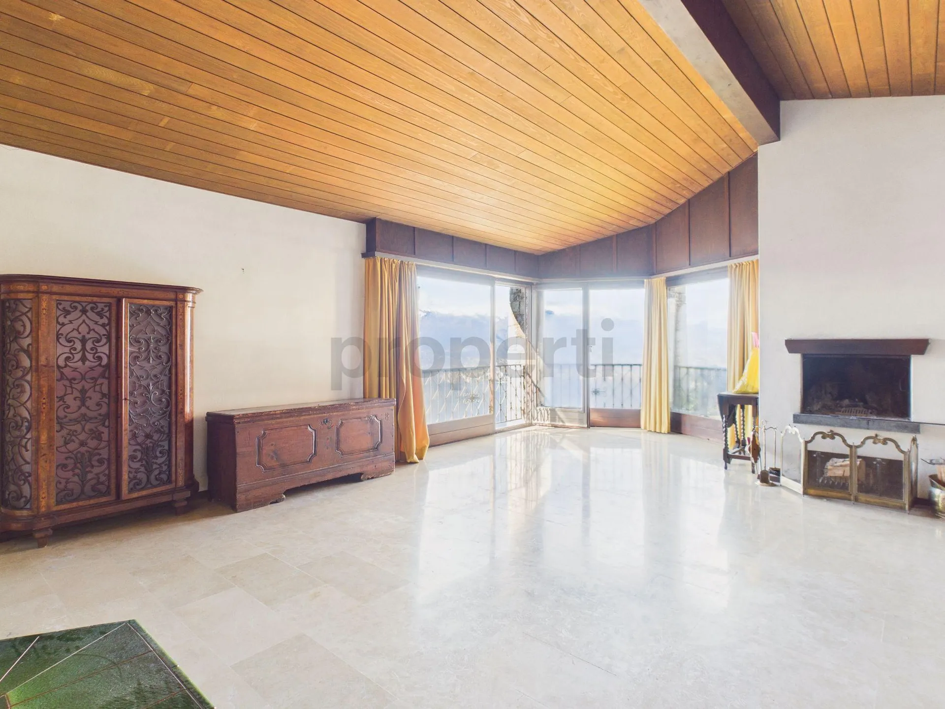 SPAZIOSA CASA 4.5 LOCALI CON SPLENDIDA VISTA LAGO AD AROGNO