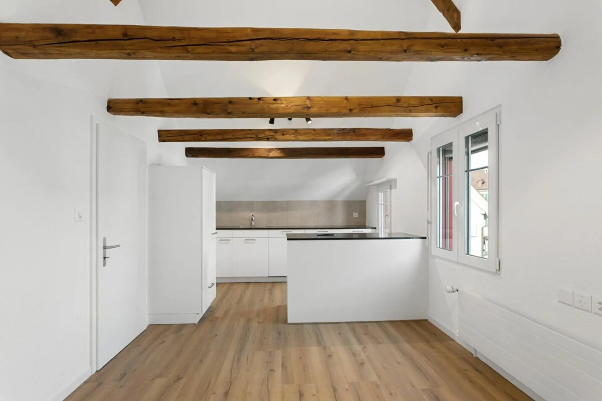 2.5-Zi. Designerwohnung mit Kücheninsel