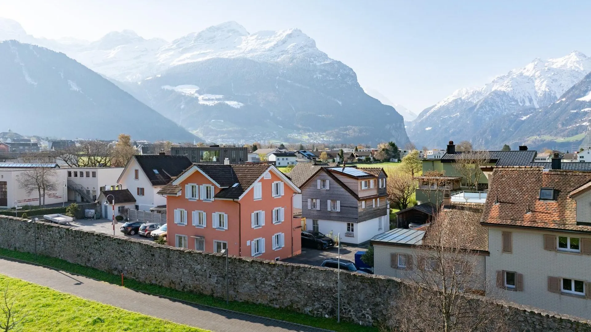 Zentral wohnen in Altdorf - 7-Zi-Maisonette-Wohnung