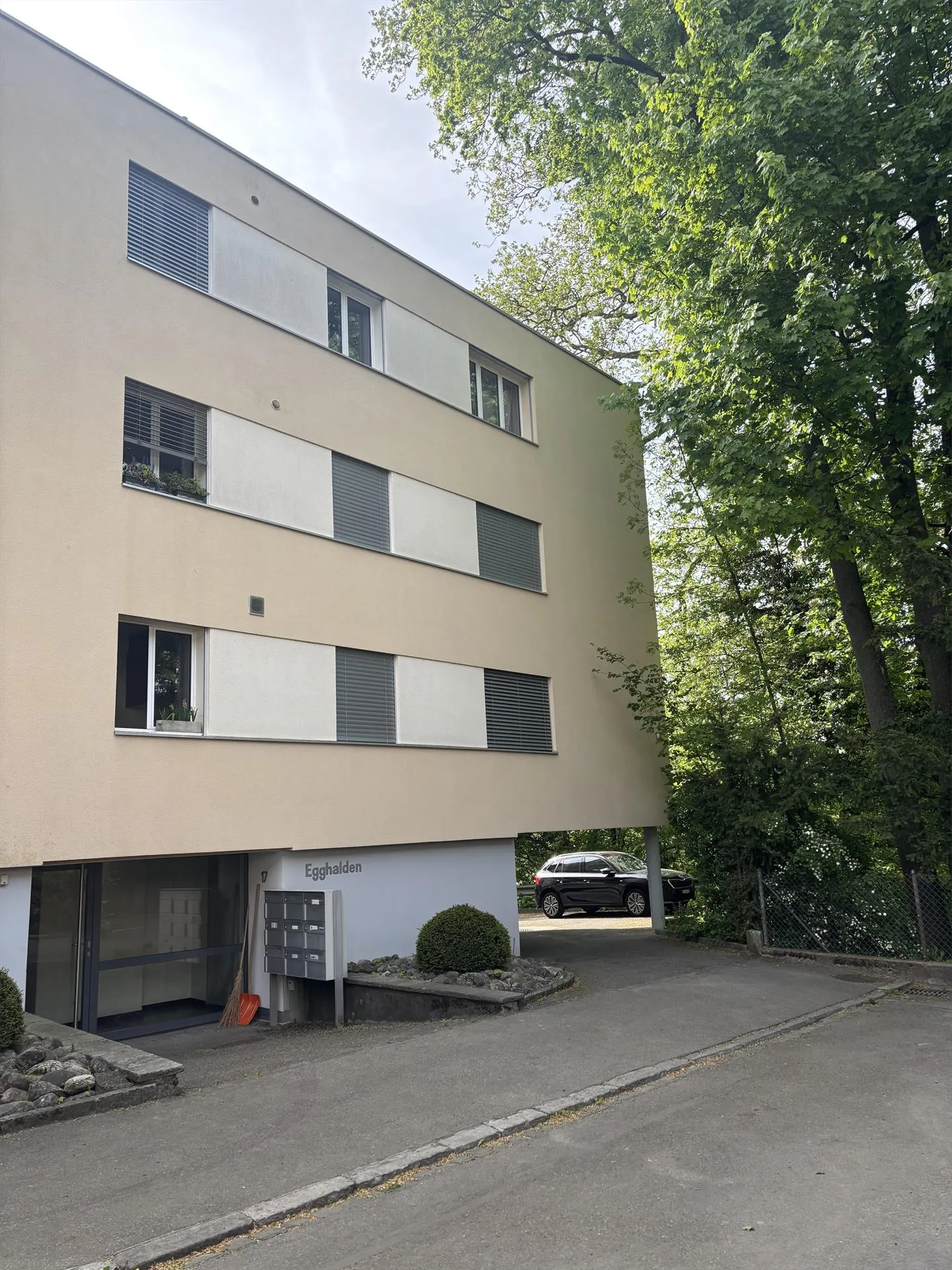 Helle Stadtwohnung an beliebter Lage im Murifeldquartier