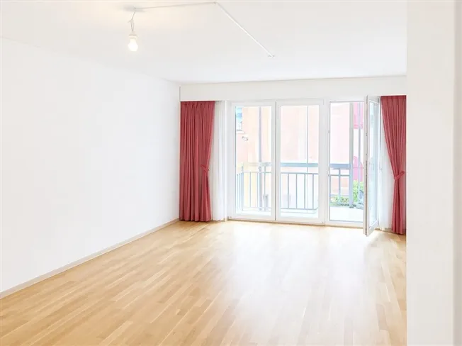 Lutry – 3,5-Zimmer-Wohnung nur einen Steinwurf vom See entfernt