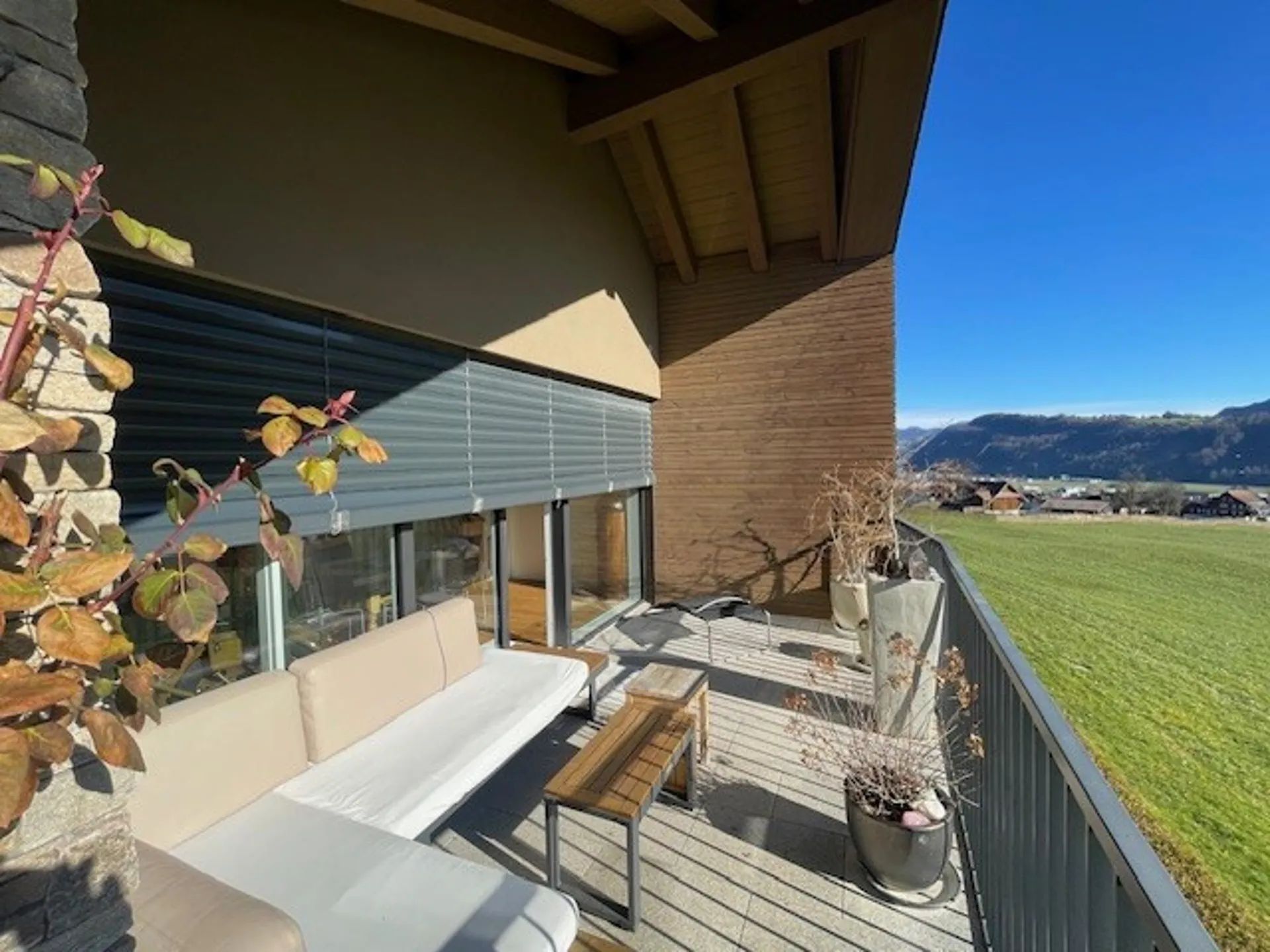 High-quality attic apartment with a far-reaching view