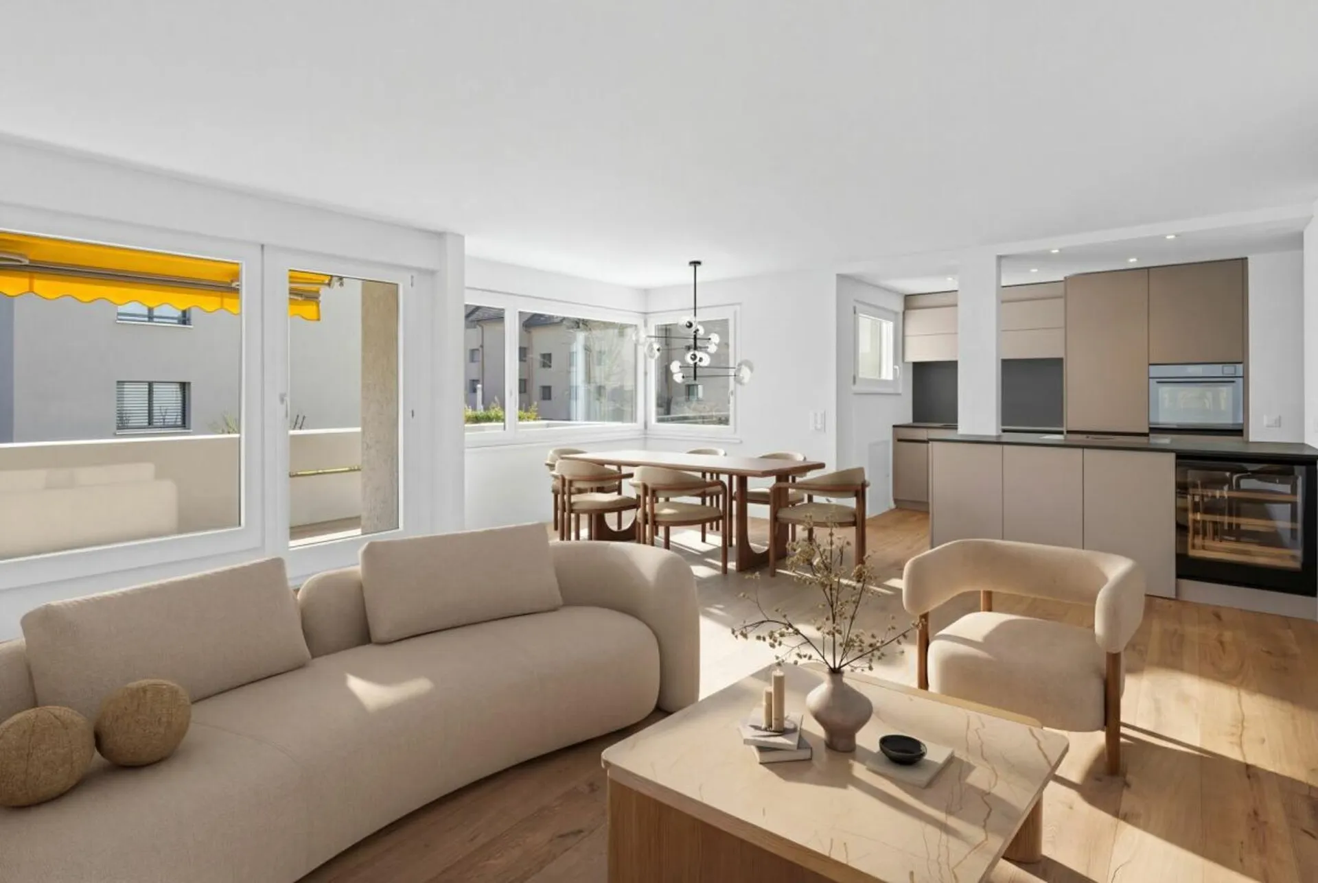 Top-modern and perfectly located, this apartment is a must-have