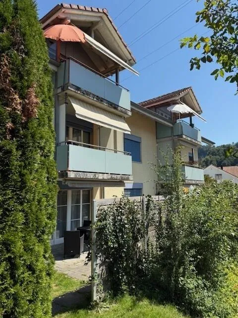 4-Zimmerwohnung mit eigenem Gartensitzplatz zu vermieten