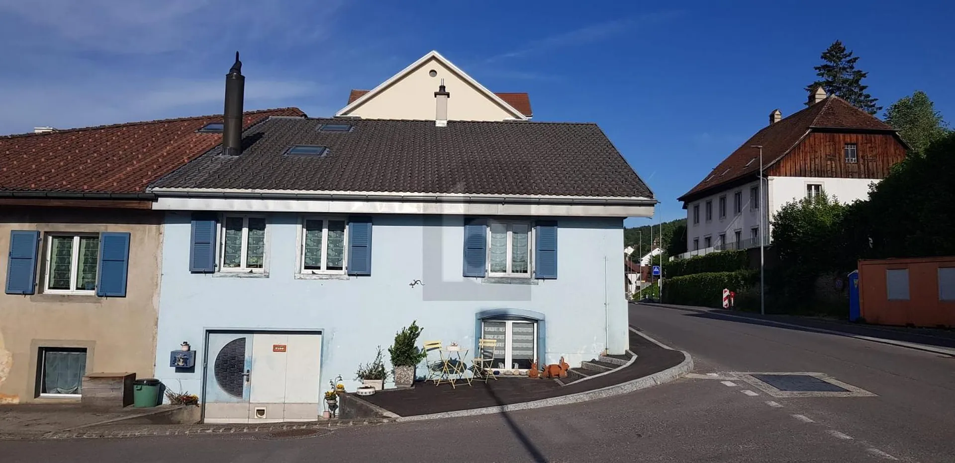 CHARME FAMILIAL AU CœUR DU VILLAGE