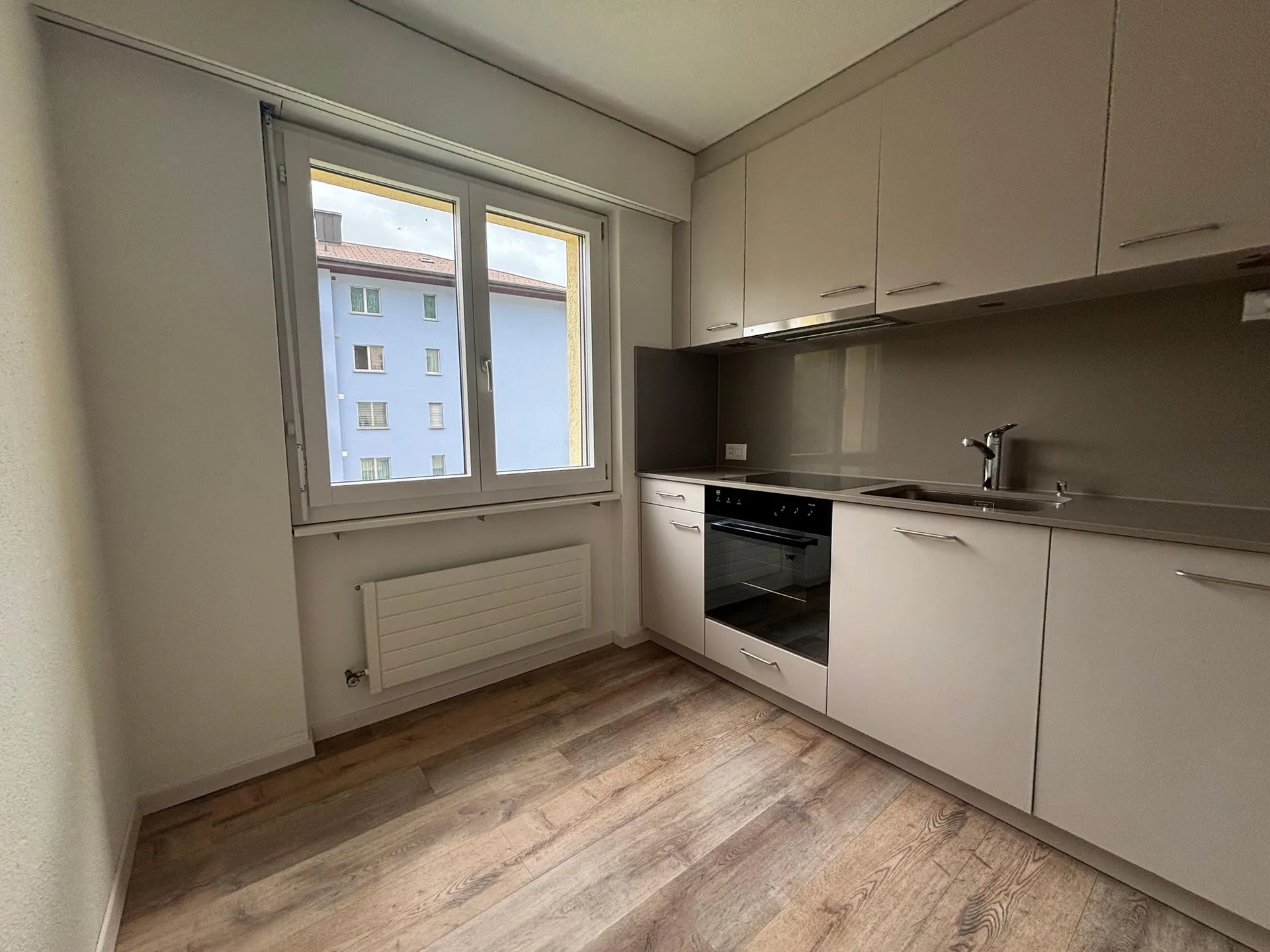 Helle 4.5-Zimmer-Wohnung mit Balkon