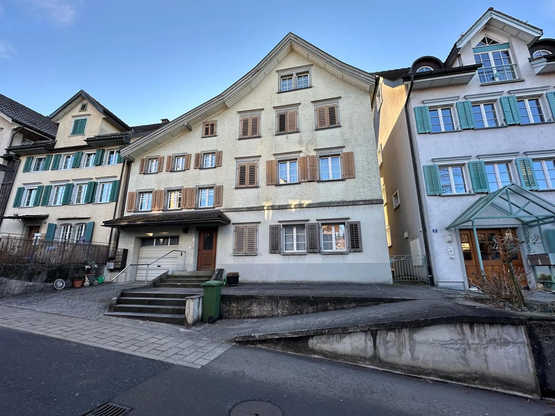Immeuble d'appartements avec 4 logements au centre - loué en entier