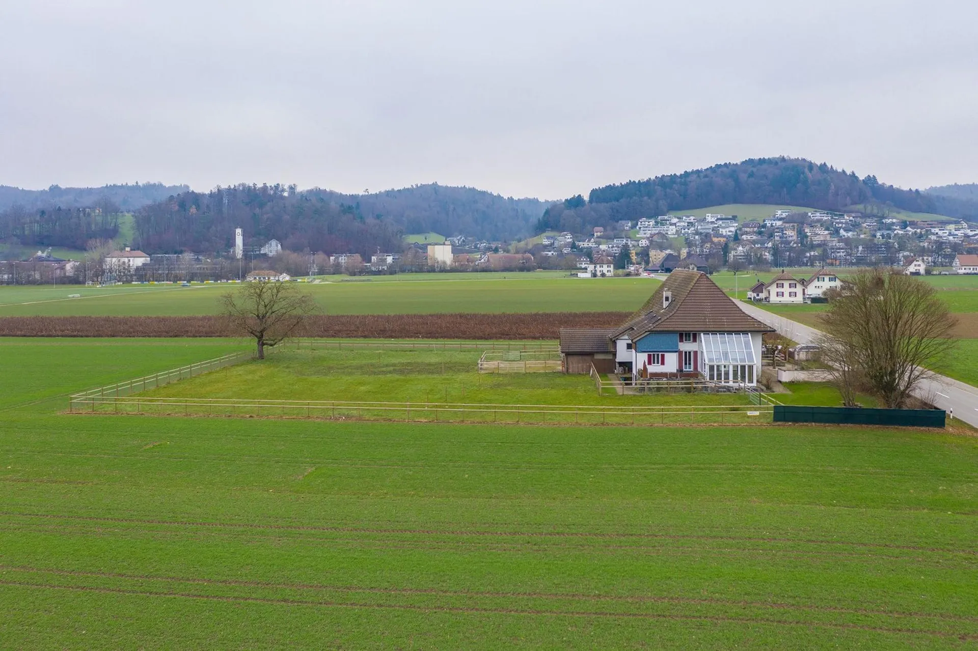 Schöne Pferdesportimmobilie mit  viel Lebensqualität für Sie und Ihre Pferde