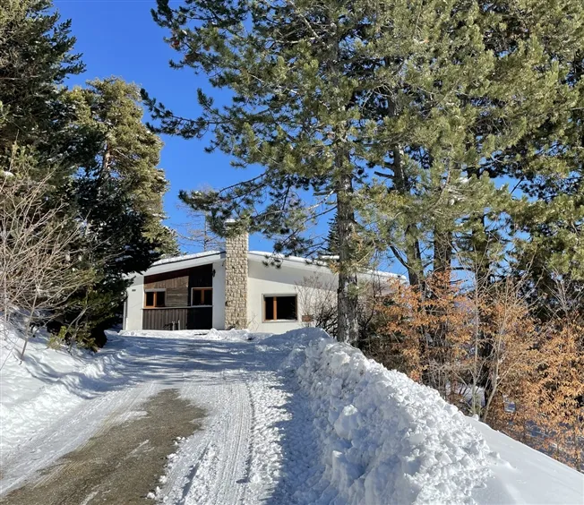 Prestigeträchtige Lage mit atemberaubender Aussicht in Montana-Village