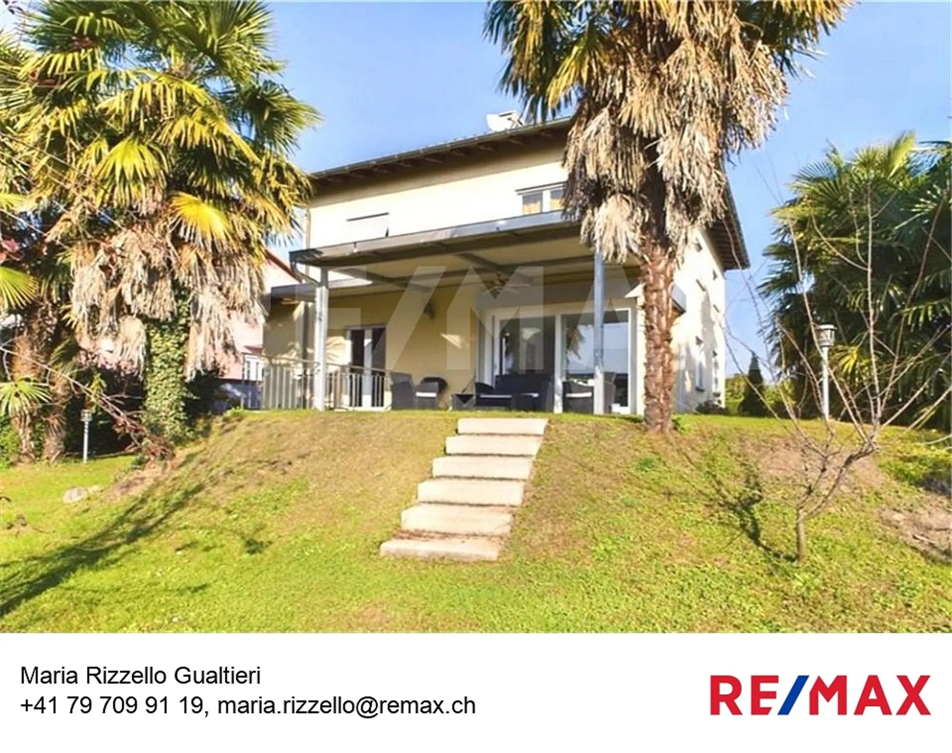 ESCLUSIVA VILLA 6.5 CON GIARDINO VICINA AL LAGO A CASLANO