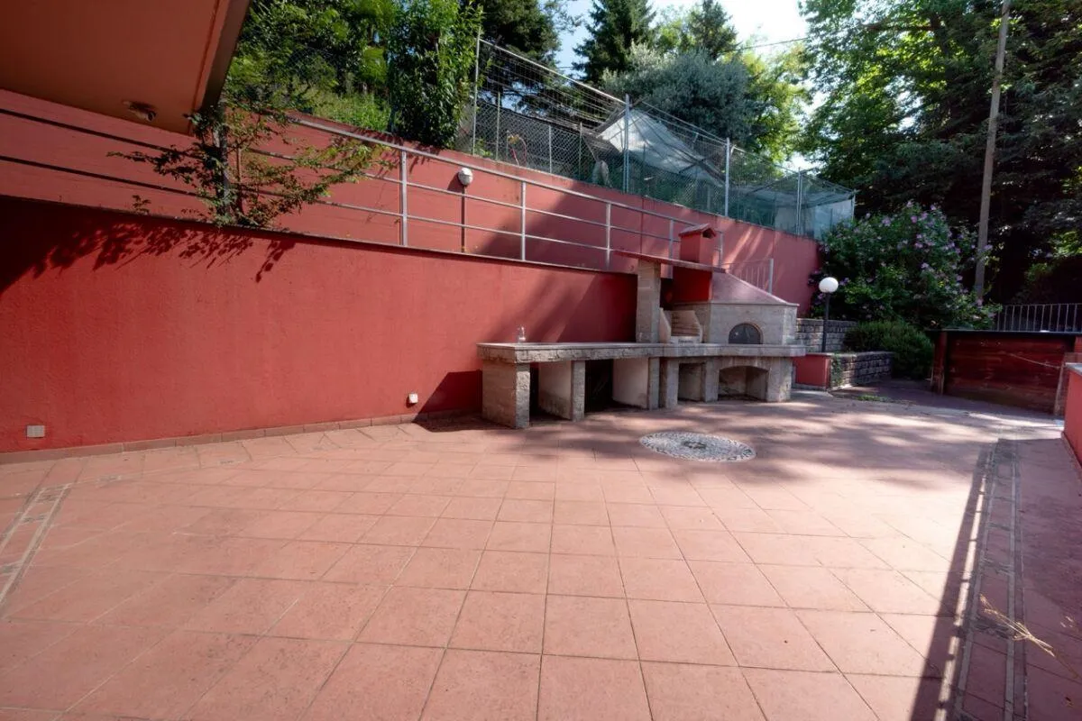 Image 9