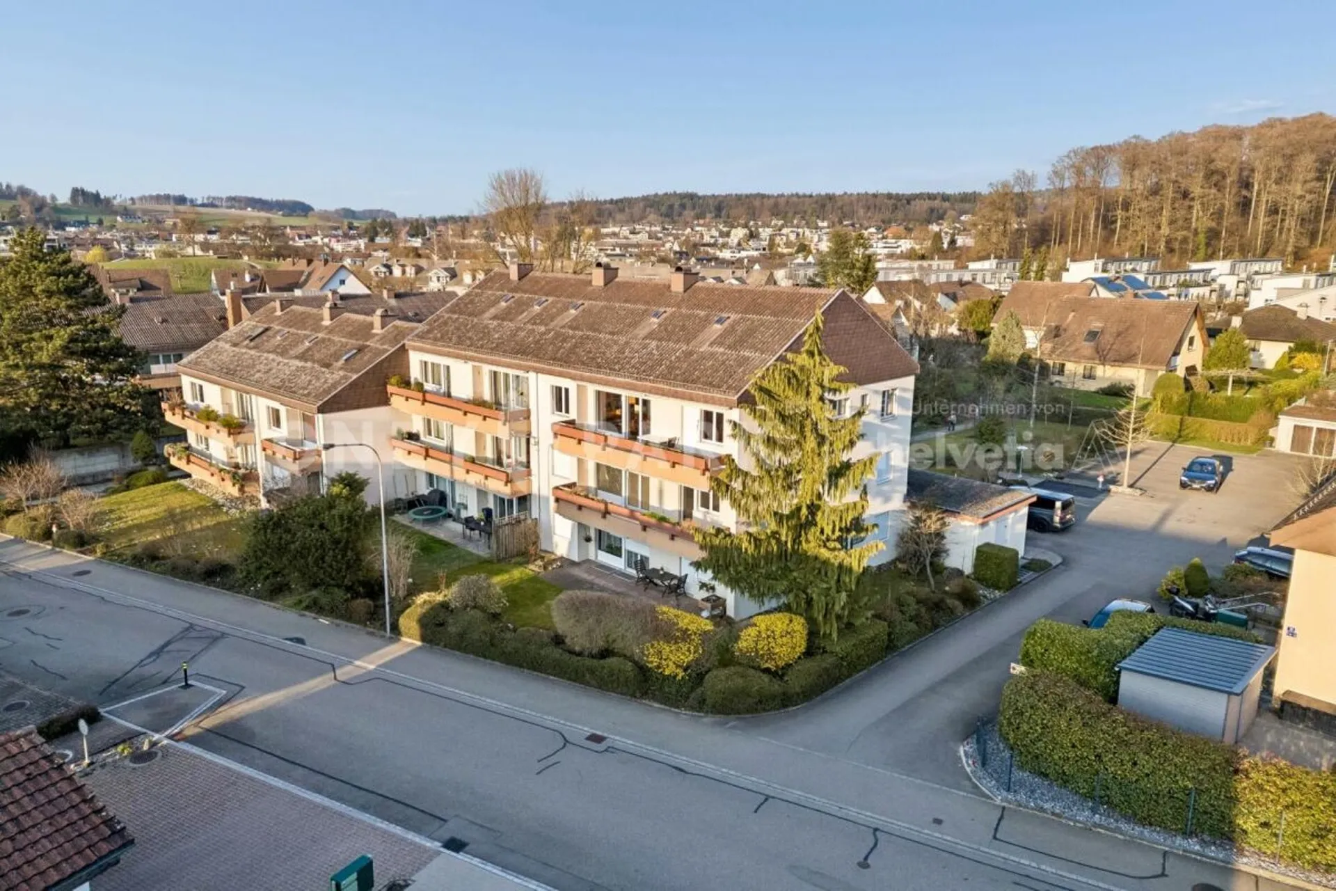 Appartement attrayant de 3,5 pièces avec grand et petit balcon