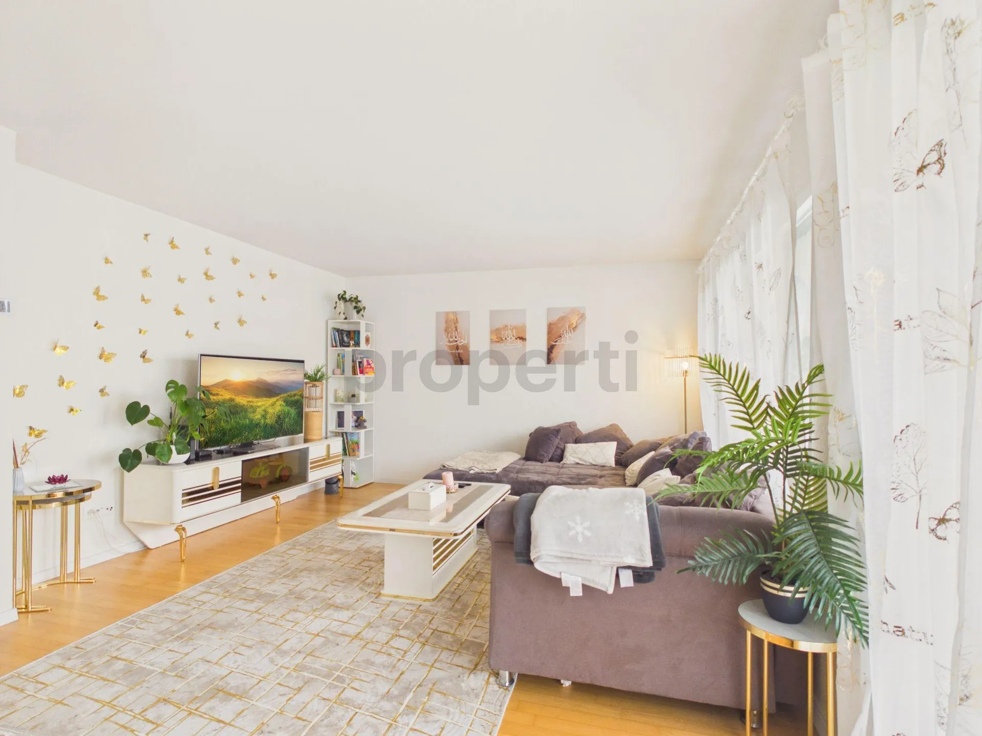 Helle 4.5-Zimmer-Wohnung mit Balkon, Riedholz