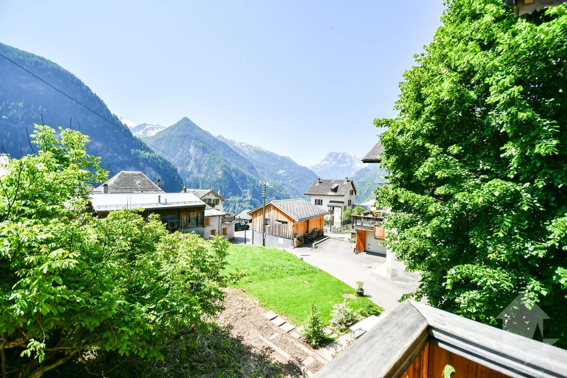 Image 12