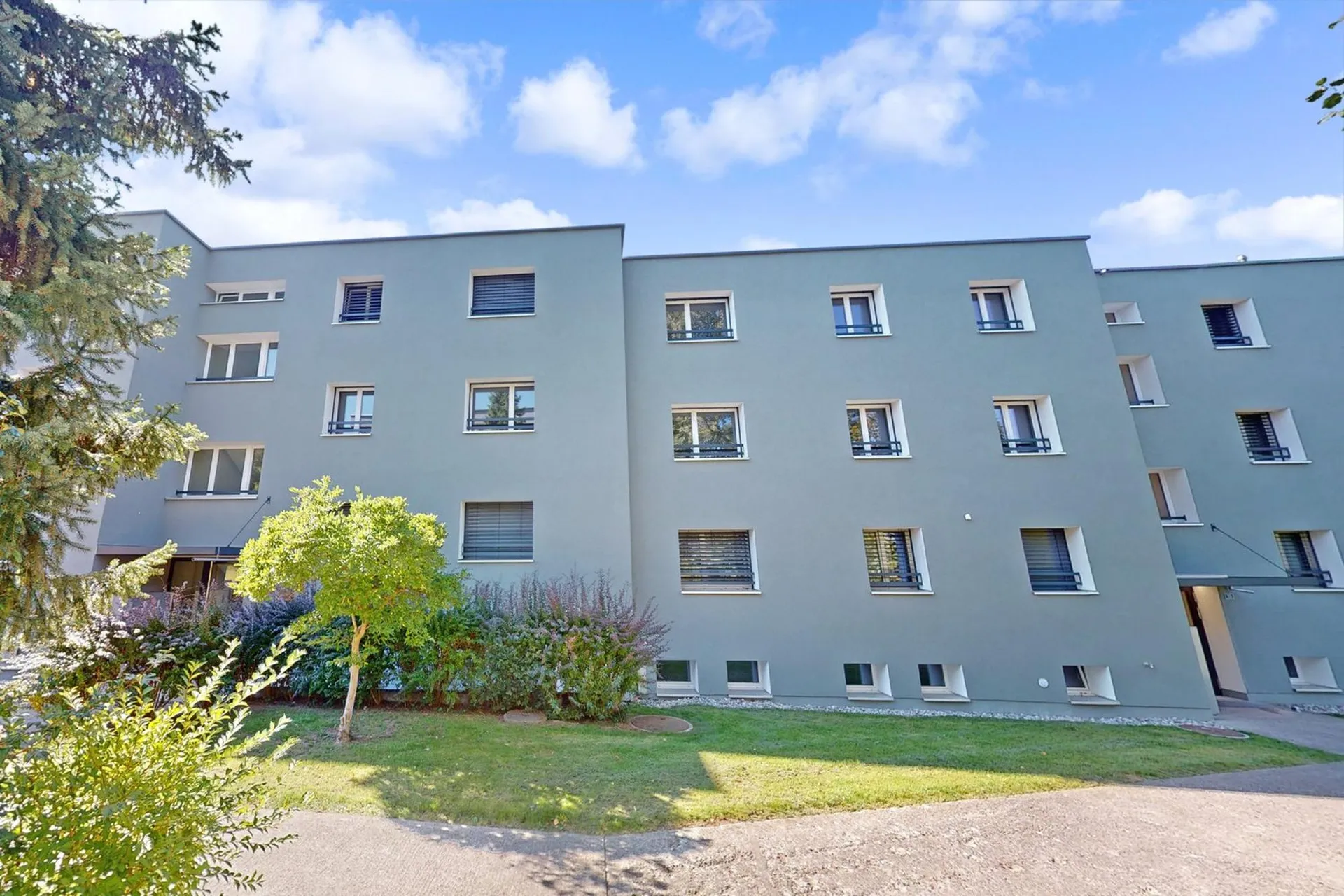 Helle Wohnung mit schöner Aussicht - befristet bis zum 30.06.2027