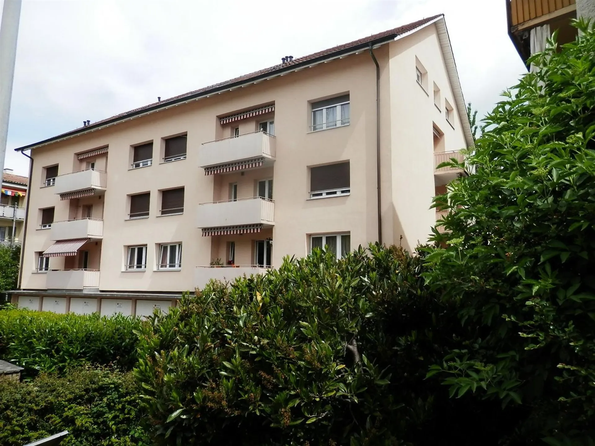 NEUERE moderne 3 Zimmerwohnung!