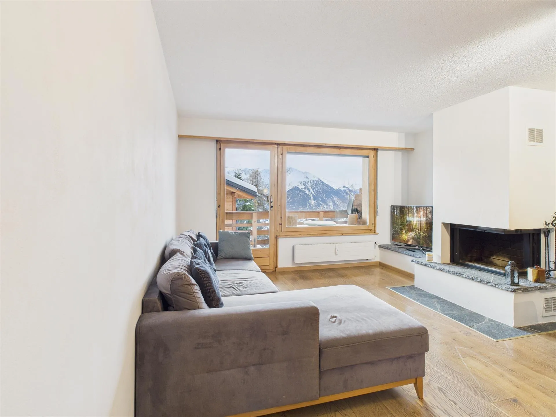 Chic 3.5 pièces - appartement meublé avec vue sur les montagnes à V...