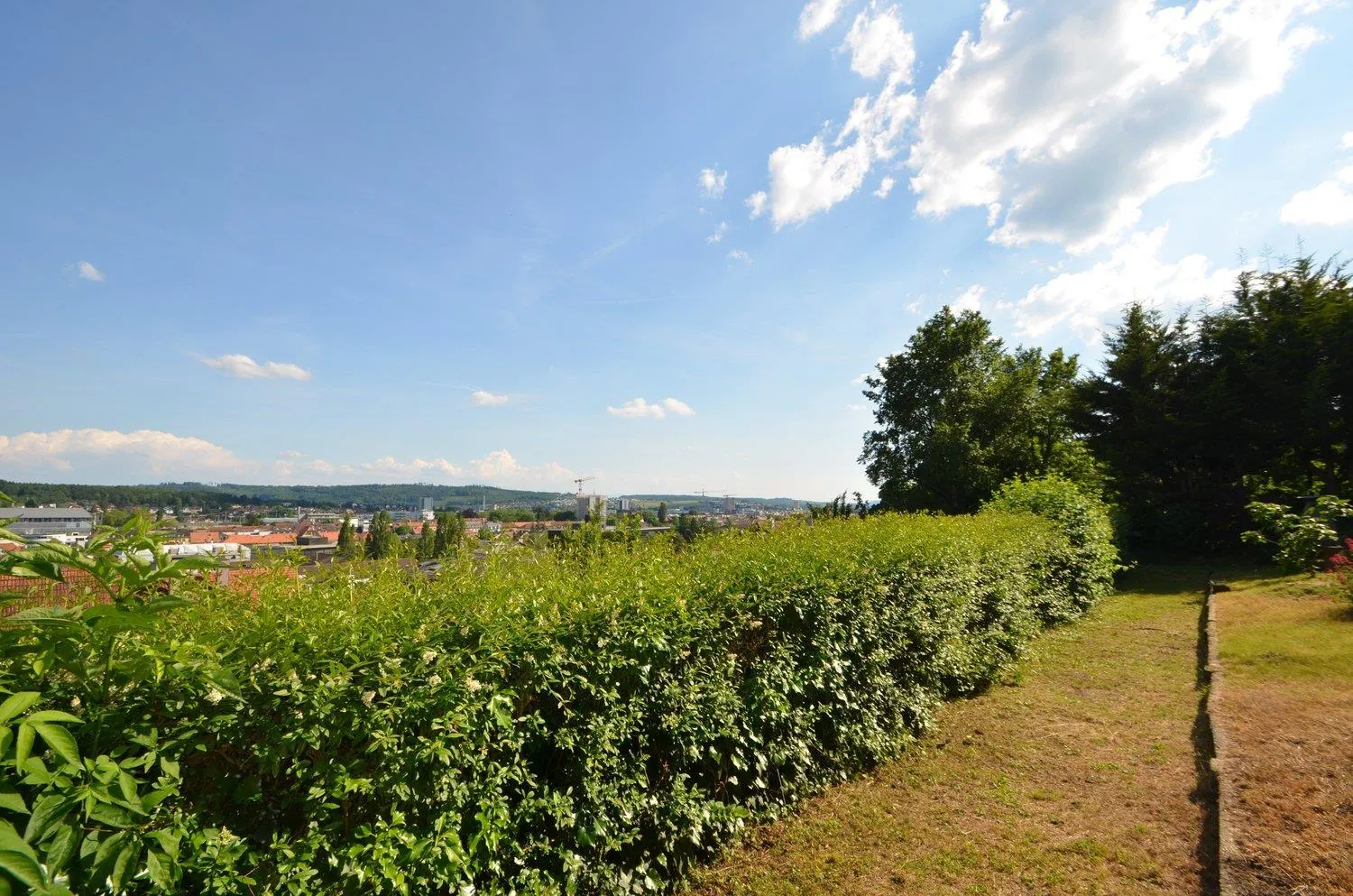 Geniessen Sie die Aussicht auf die Stadt