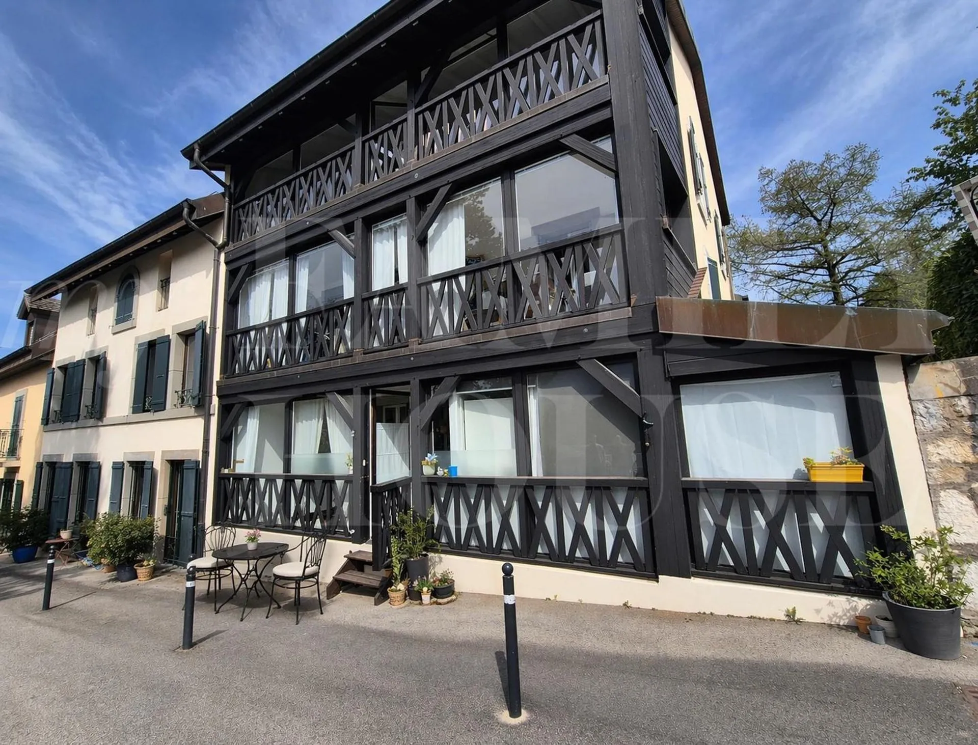Appartement familial lumineux avec véranda - Hameau de Villette - Référence A31
