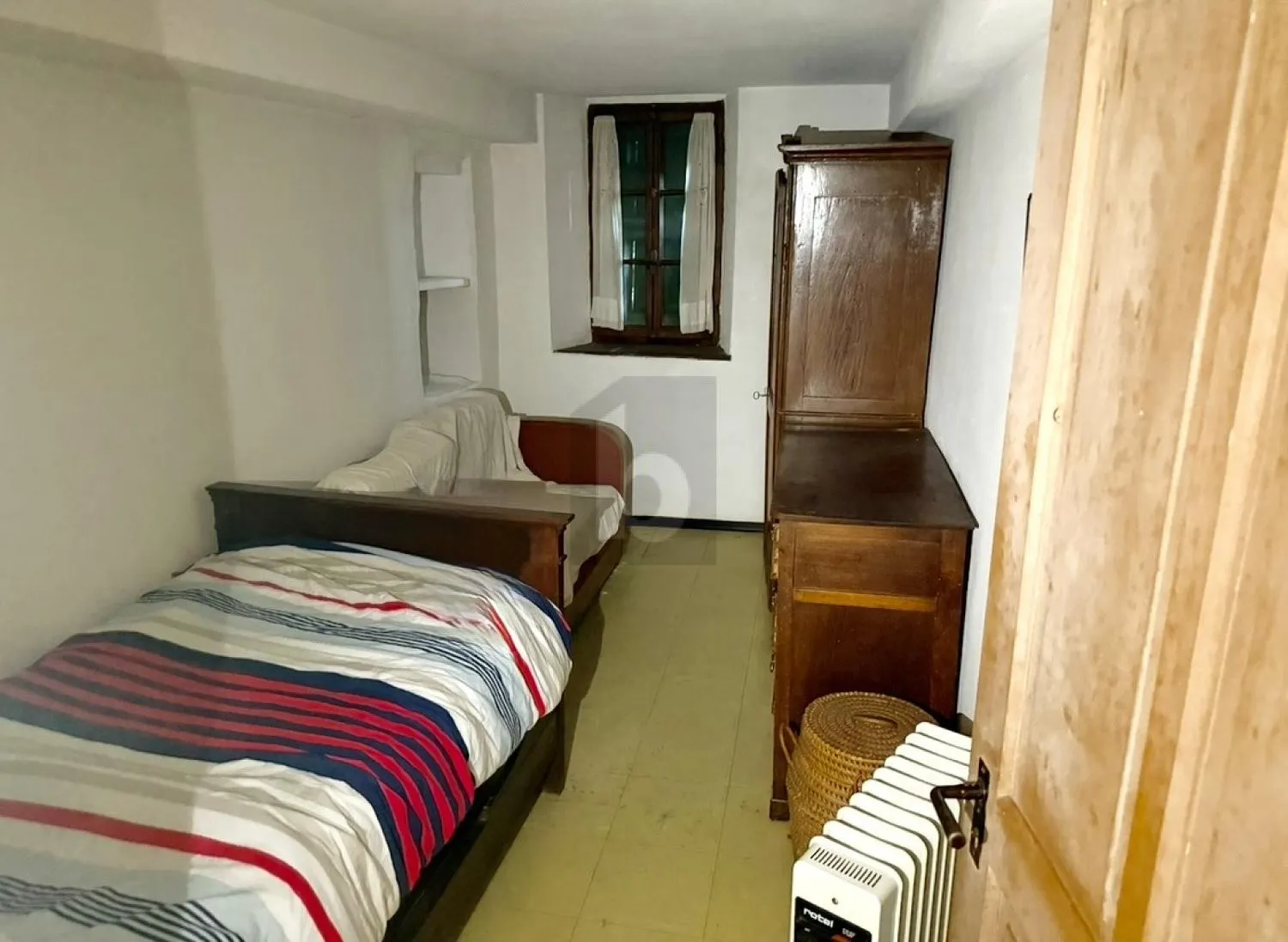 Image 7