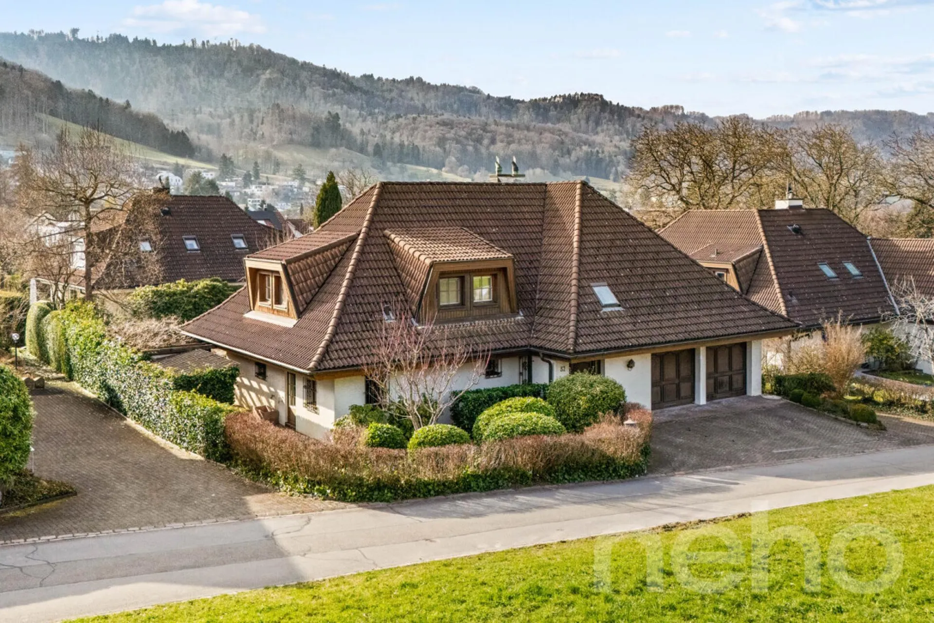 Detached 6-room single-family house with large garden