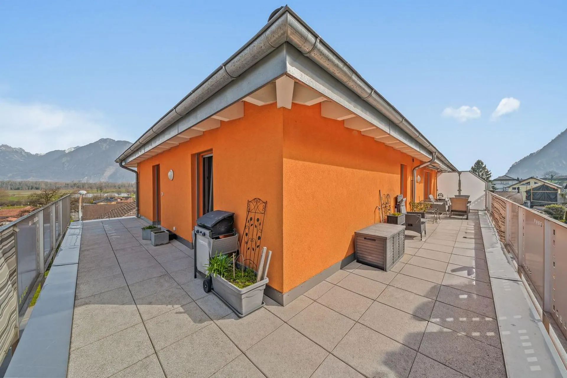 Bel attique avec terrasse