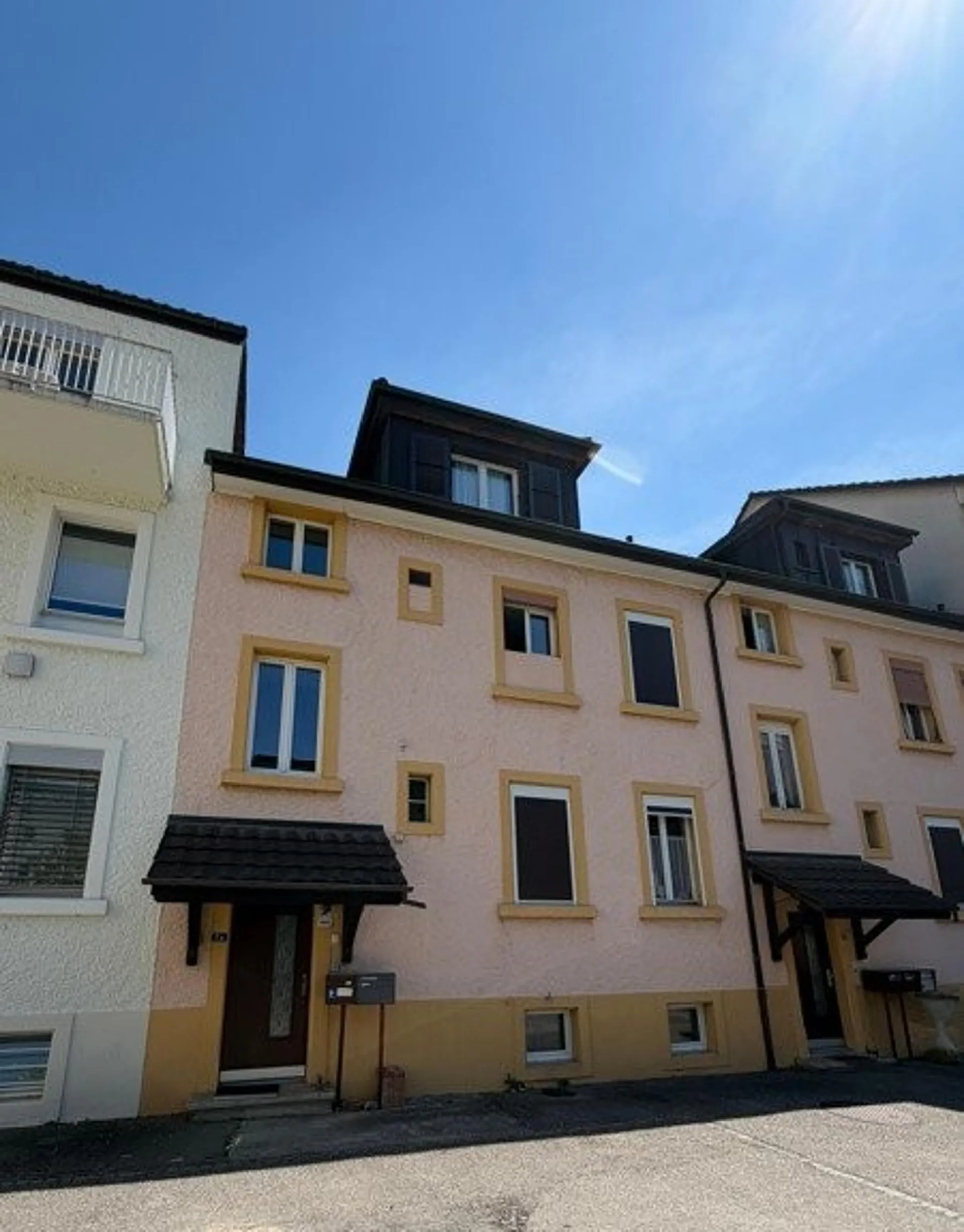 Charmante Maisonette-Wohnung mit grossem Garten