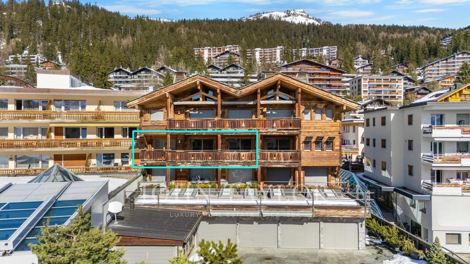 Vier-Zimmer-Wohnung 1/2 Südwesten im Zentrum von Montana Station - Großer Balkon, Aussicht, Garage