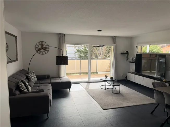 Geräumige und helle 3,5-Zimmer-Wohnung mit großer Terrasse in Sachsen
