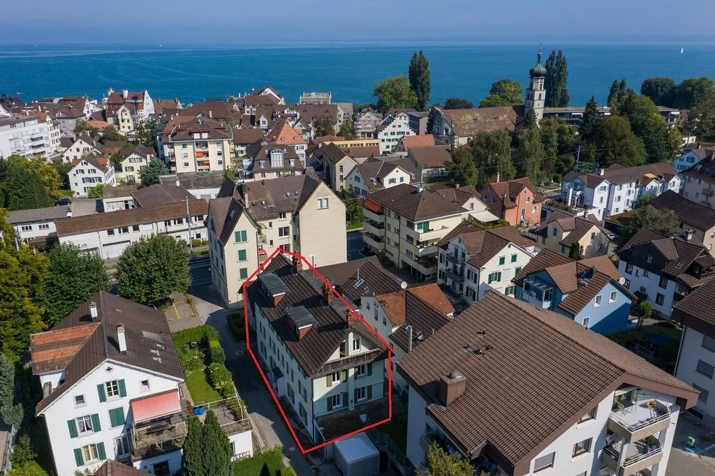 Stilvolle Wohnung mit Stuckaturen am Bodensee