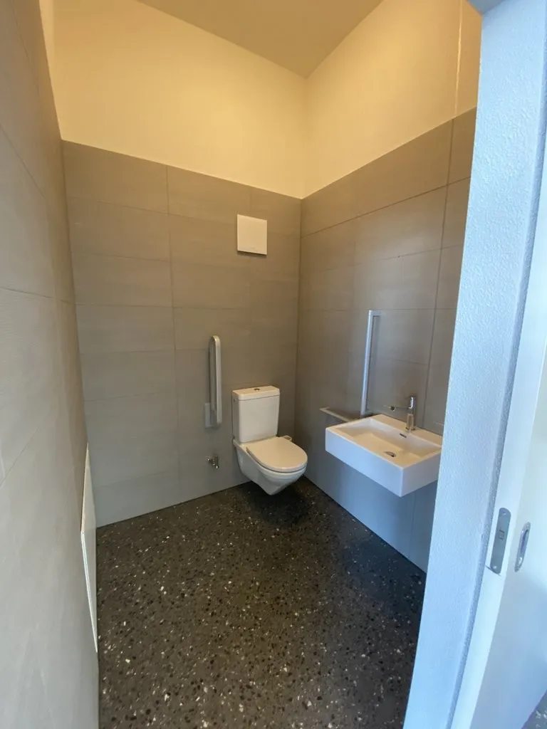 Image 5