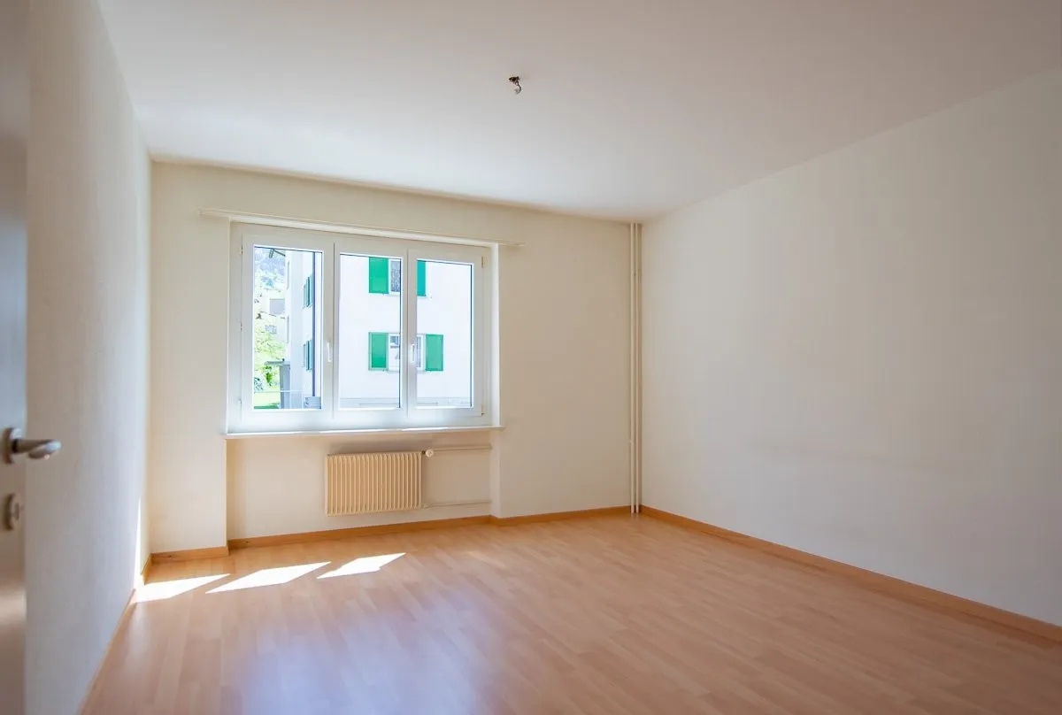 Helle 4-Zi. Wohnung im 2. OG