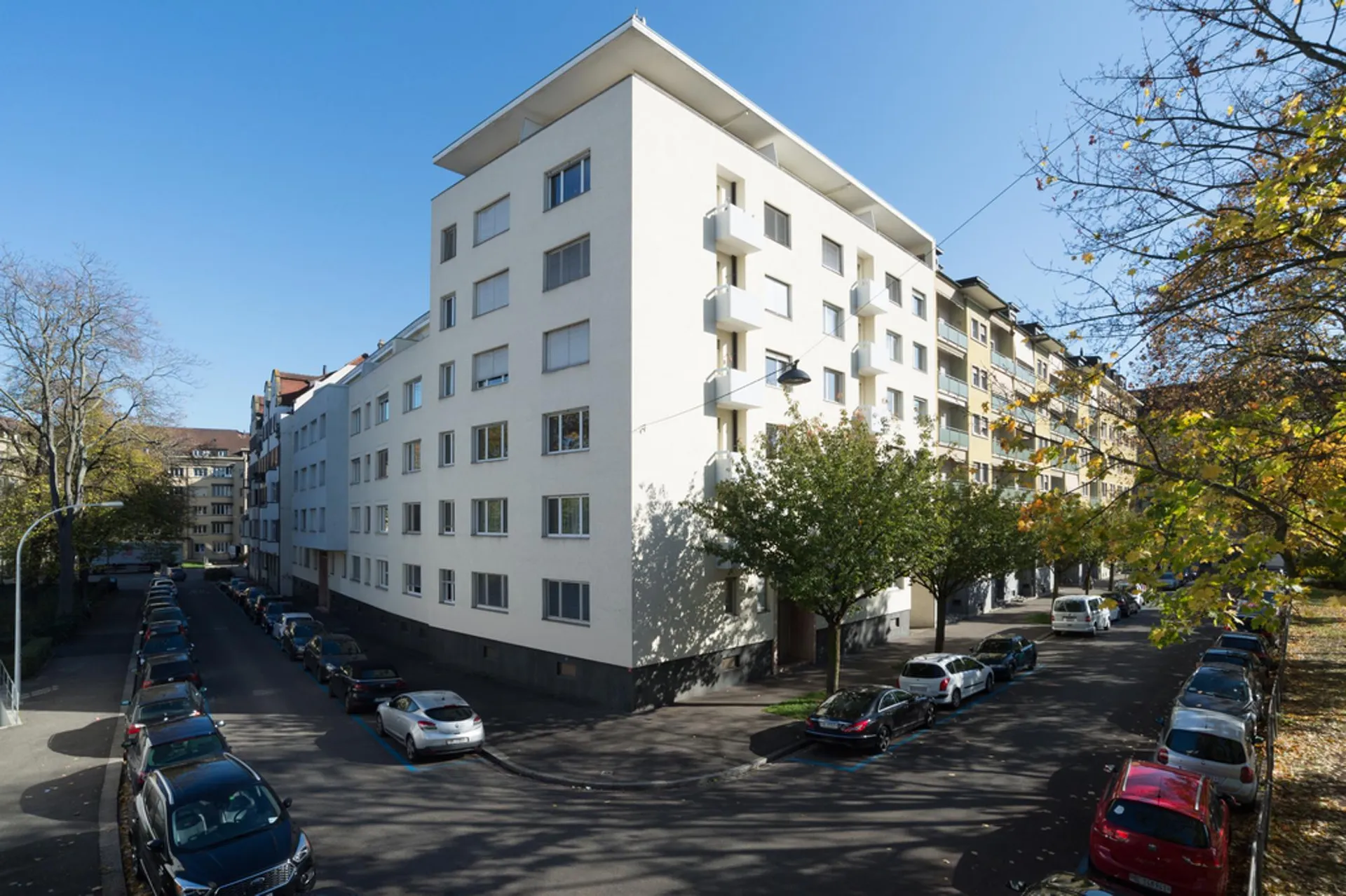 Modern apartment on the Rhine