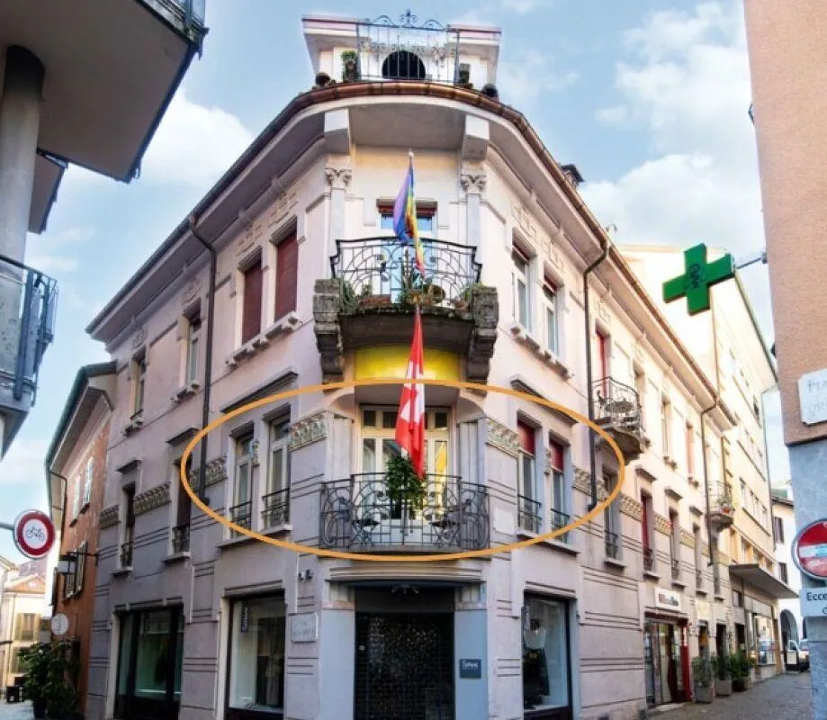 Appartamento di 5.5 locali a primo piano, nel cuore della città vec...