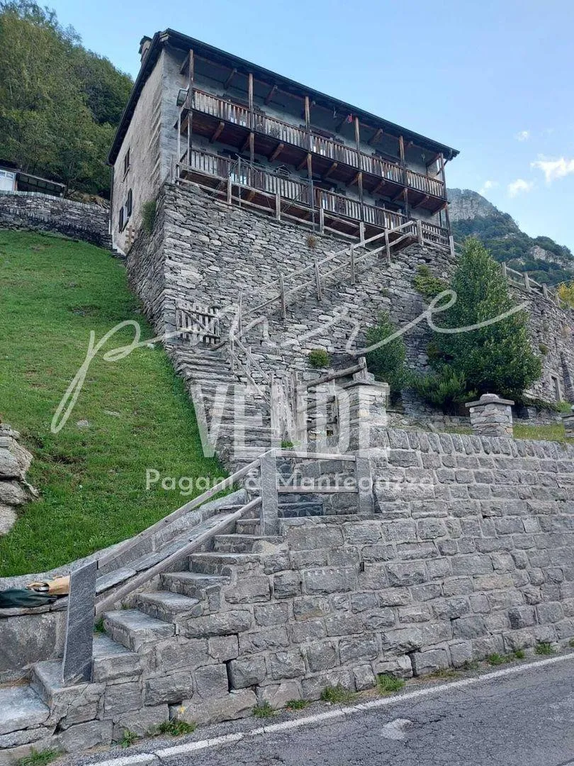 VALLE ONSERNONE - VOCAGLIA | AFFASCINANTE APPARTAMENTO IN CASA BIFA...