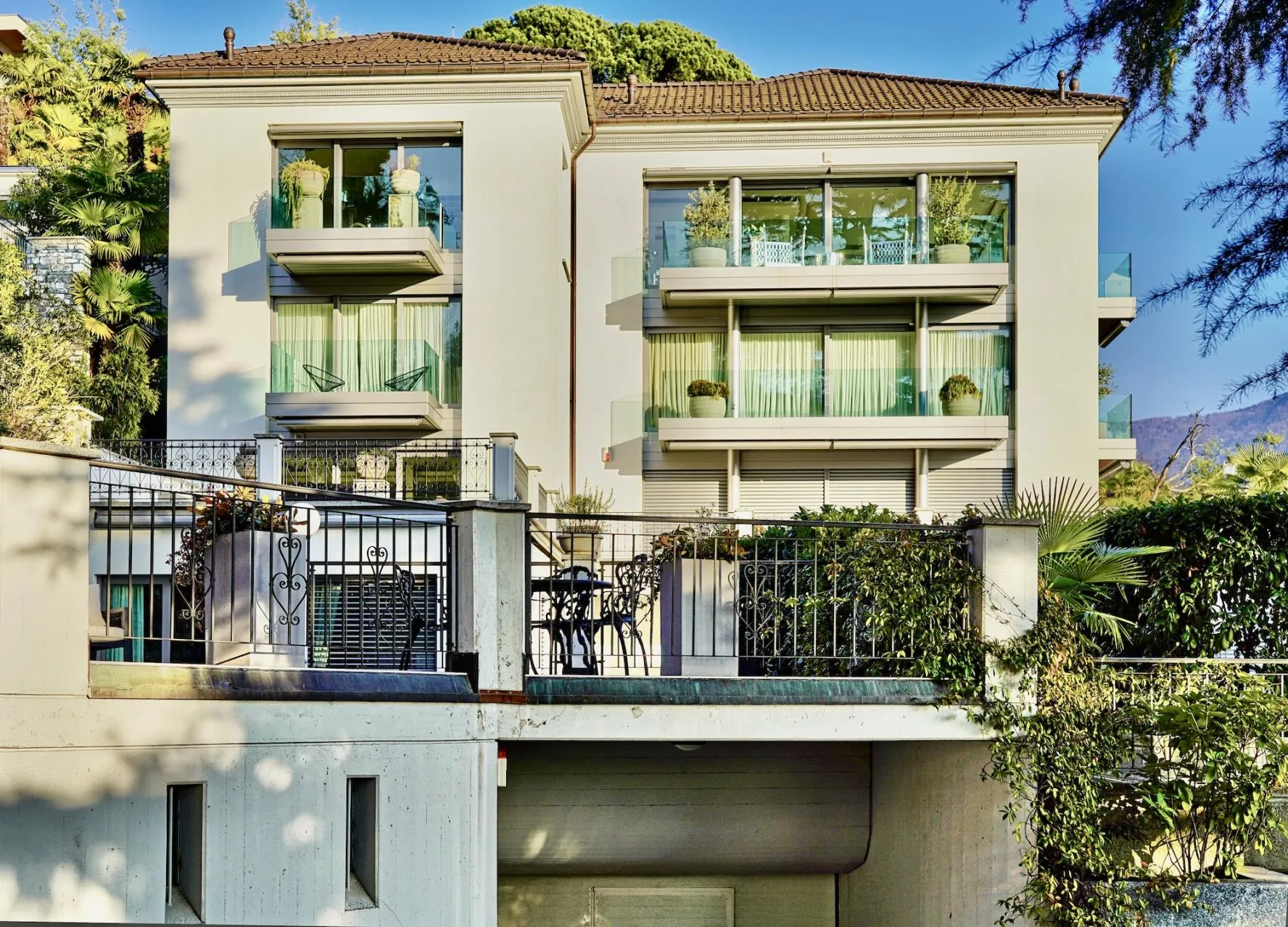 Elegante Attico di lusso con panoramica vista lago