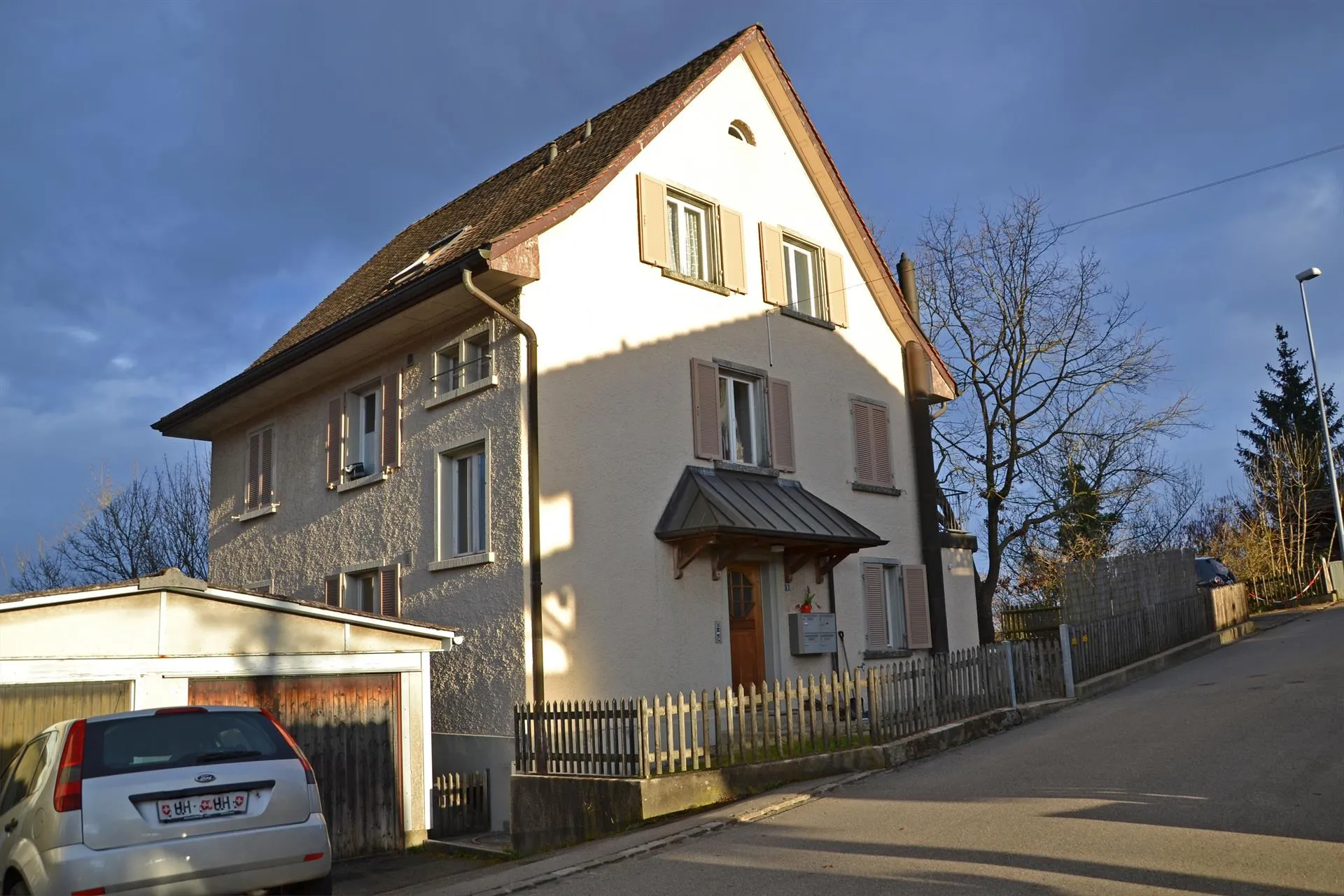 Stadtnahe Dachwohnung im Grünen