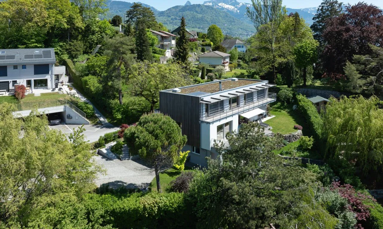 Villa contemporaine de standing dans un cadre privilégié à Vevey