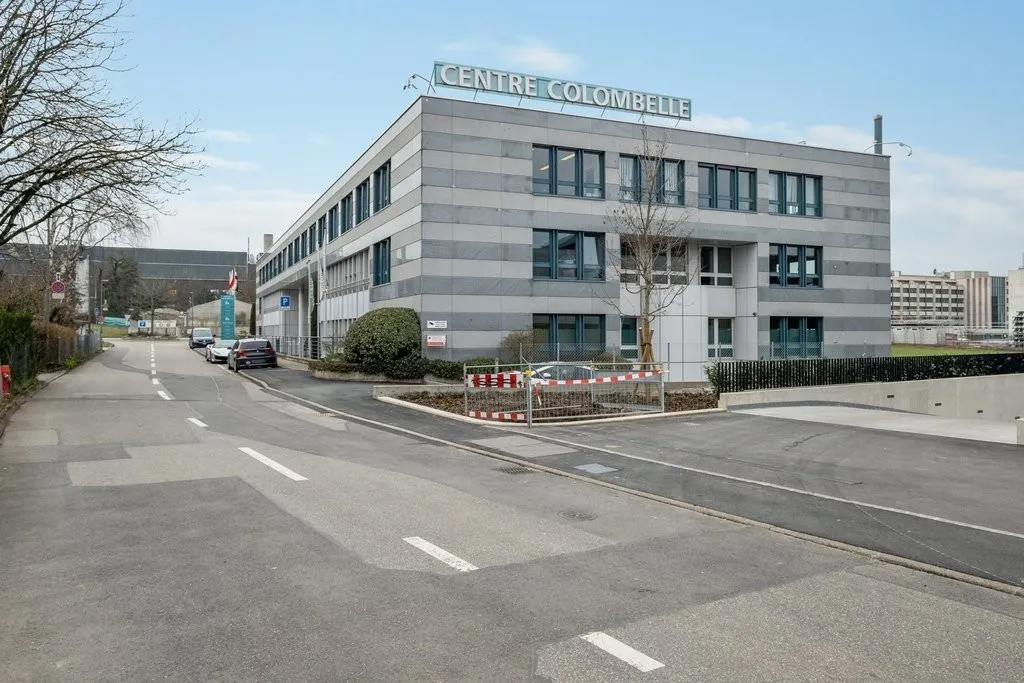 Bureaux modulable à louer - env. 480 m2 à proximité de l'aéroport
