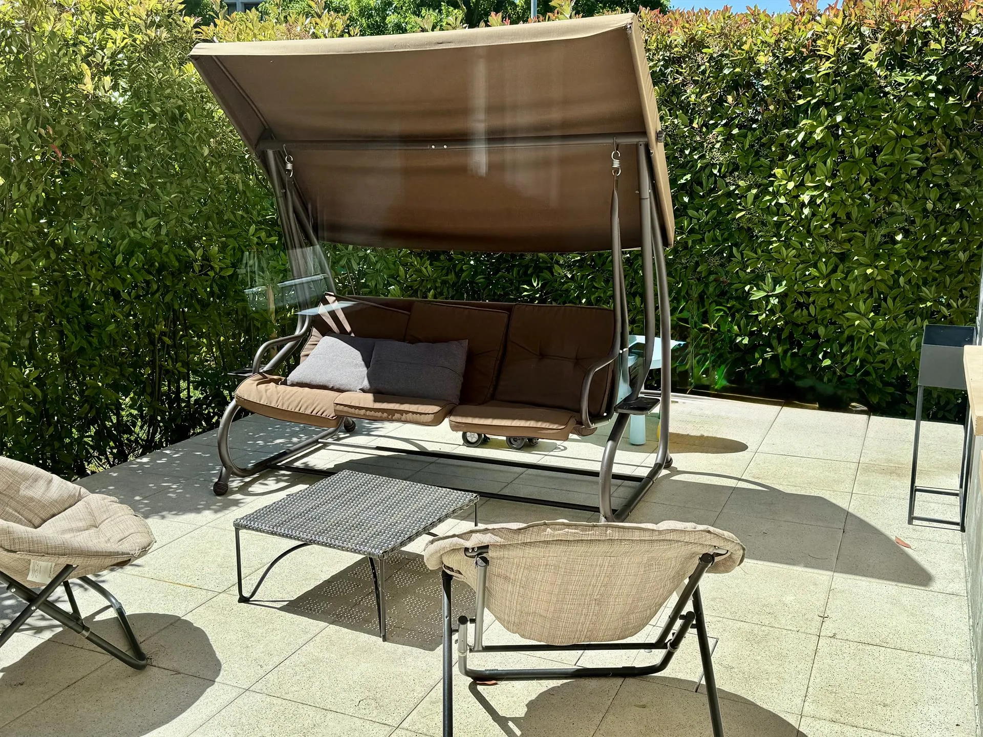 VILLA IN STILE IN CENTRO A MENDRISIO, GIARDINO,DOPPIO BOX E POSTI AUTO