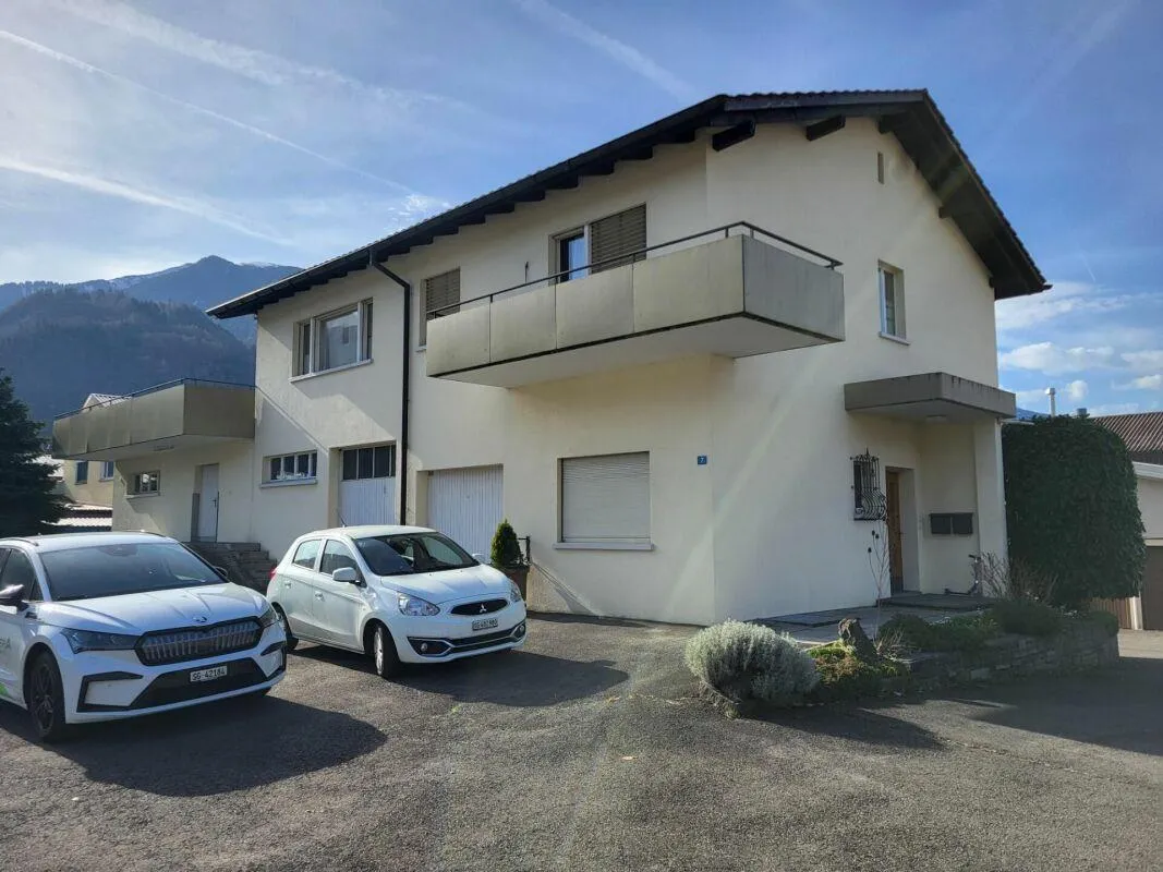 Wohnung mit grosser Terrasse und zusätzlichem Balkon