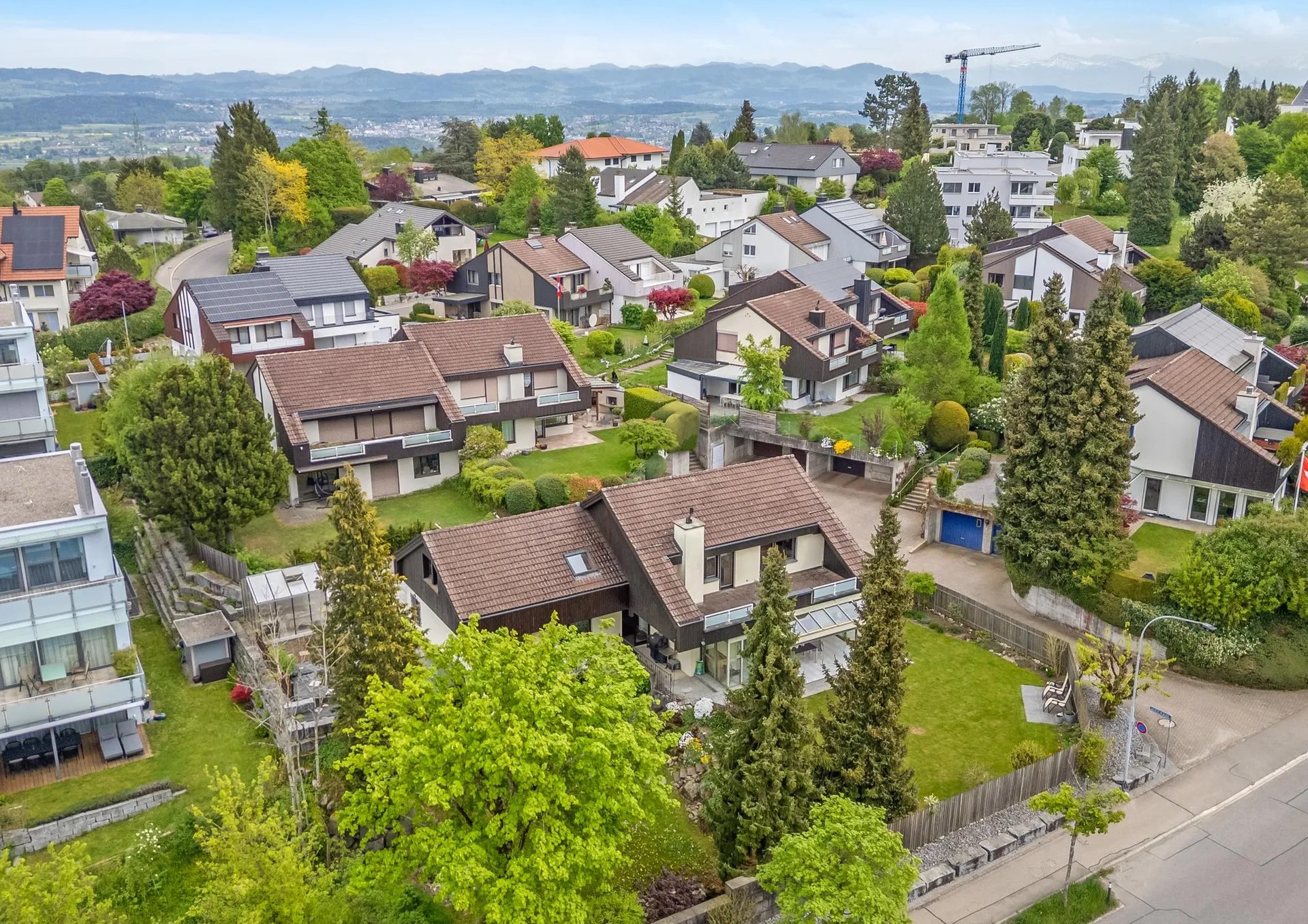 Family paradise with diverse space offer in the green