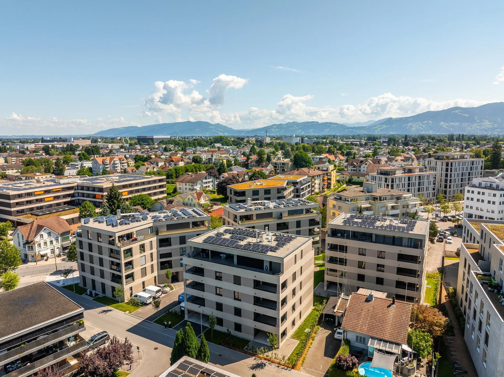 Familientraum mit Grünfläche, 5.5-Zimmer-Gartenwohnung im Herzen von Widnau