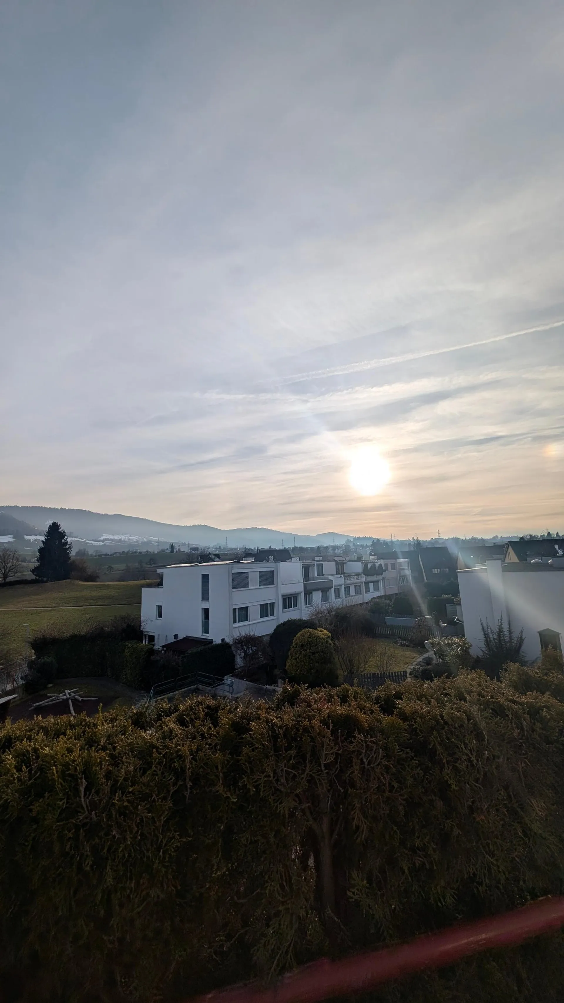 4.5-room attic apartment with panoramic terrace & far-reaching views