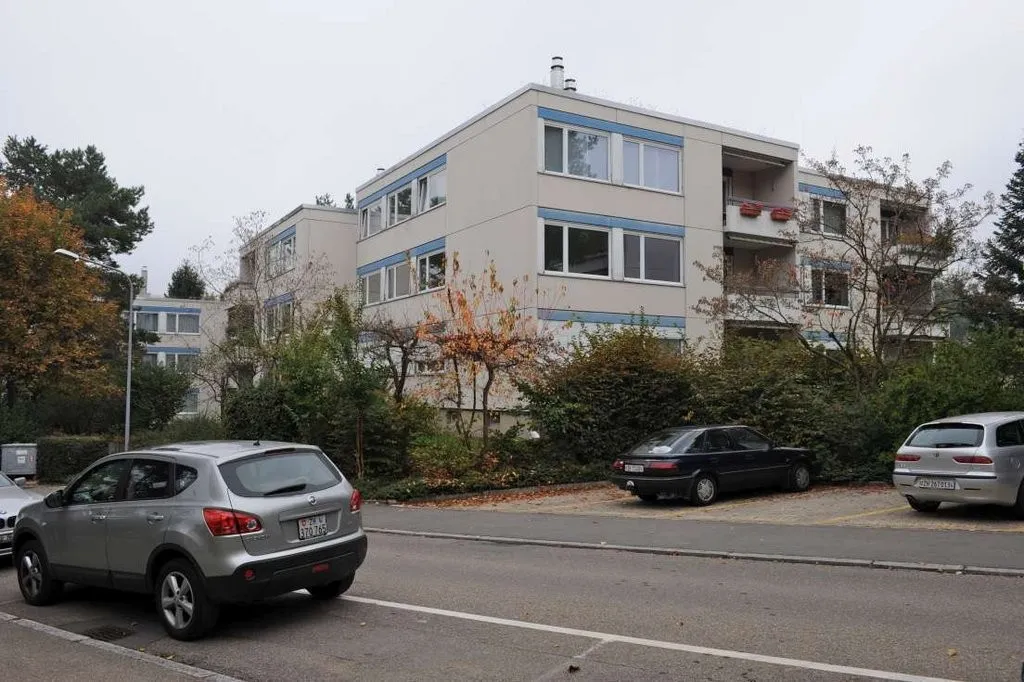 Grosszügige 4.5 Zimmerwohnung mit 1 Monat Gratis Mietzins!