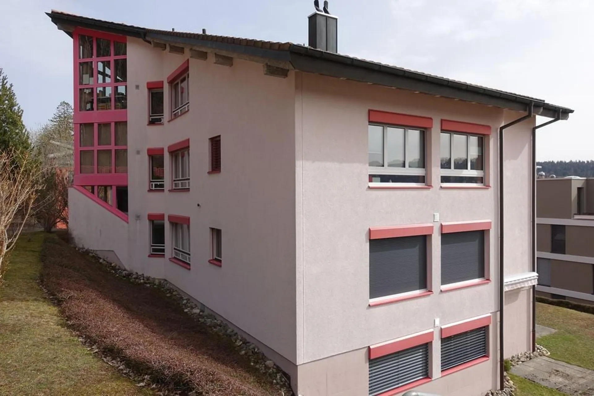 Tramelan - Magnifico appartamento di 5.5 locali con balcone e garage al 1° piano